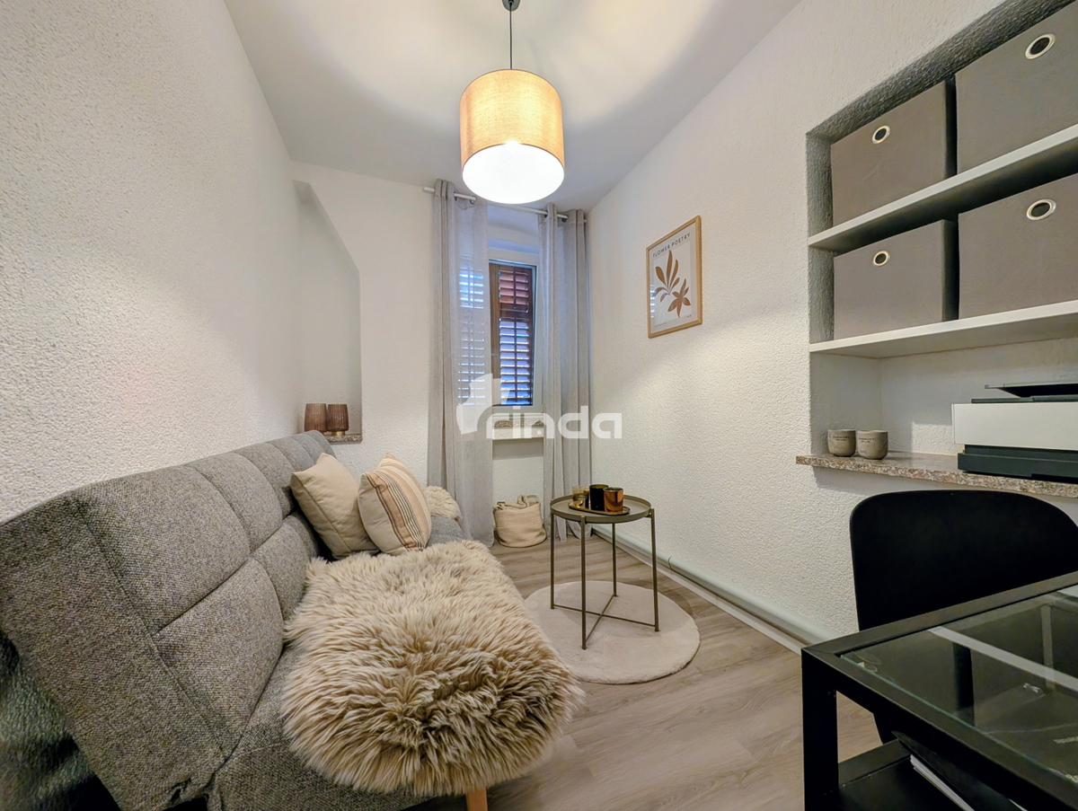 Dvoetažno stanovanje v središču Rovinja - 60 m2 + 9 m2