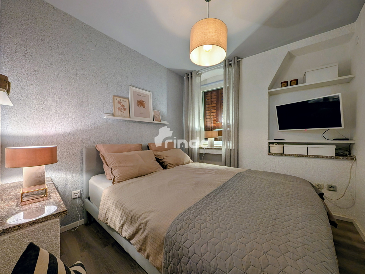 Dvoetažno stanovanje v središču Rovinja - 60 m2 + 9 m2