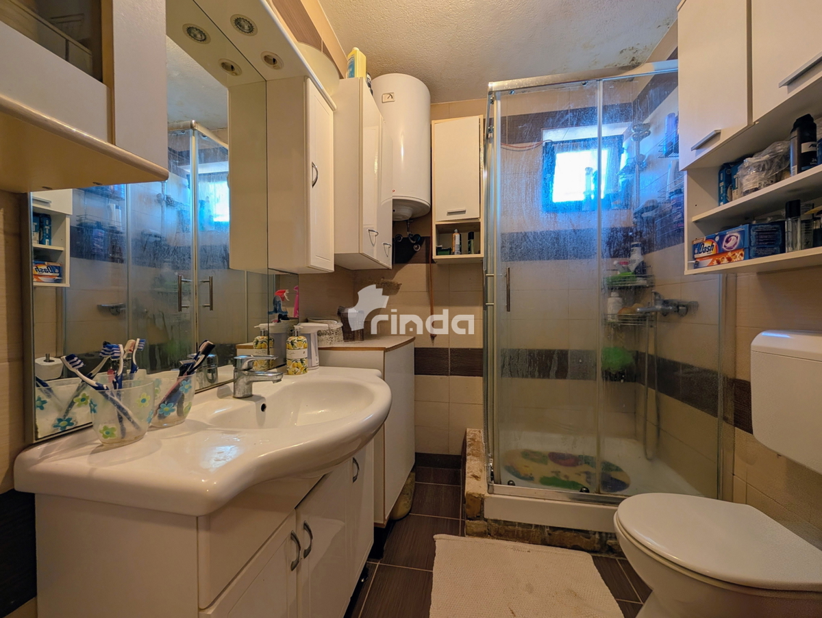 Dvodinjsko stanovanje v mirnem delu širšega središča Rovinja - 127 m2