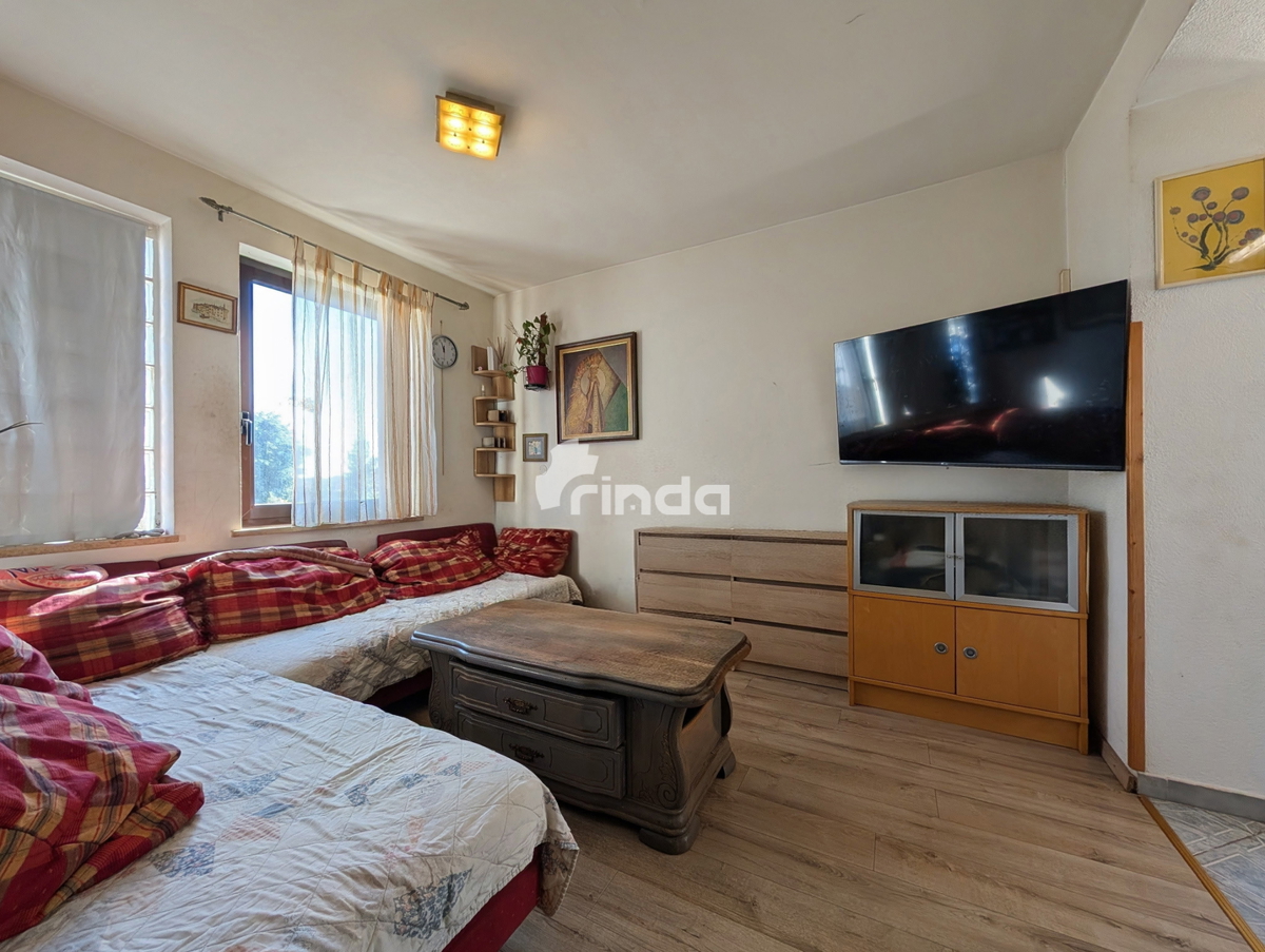 Dvodinjsko stanovanje v mirnem delu širšega središča Rovinja - 127 m2