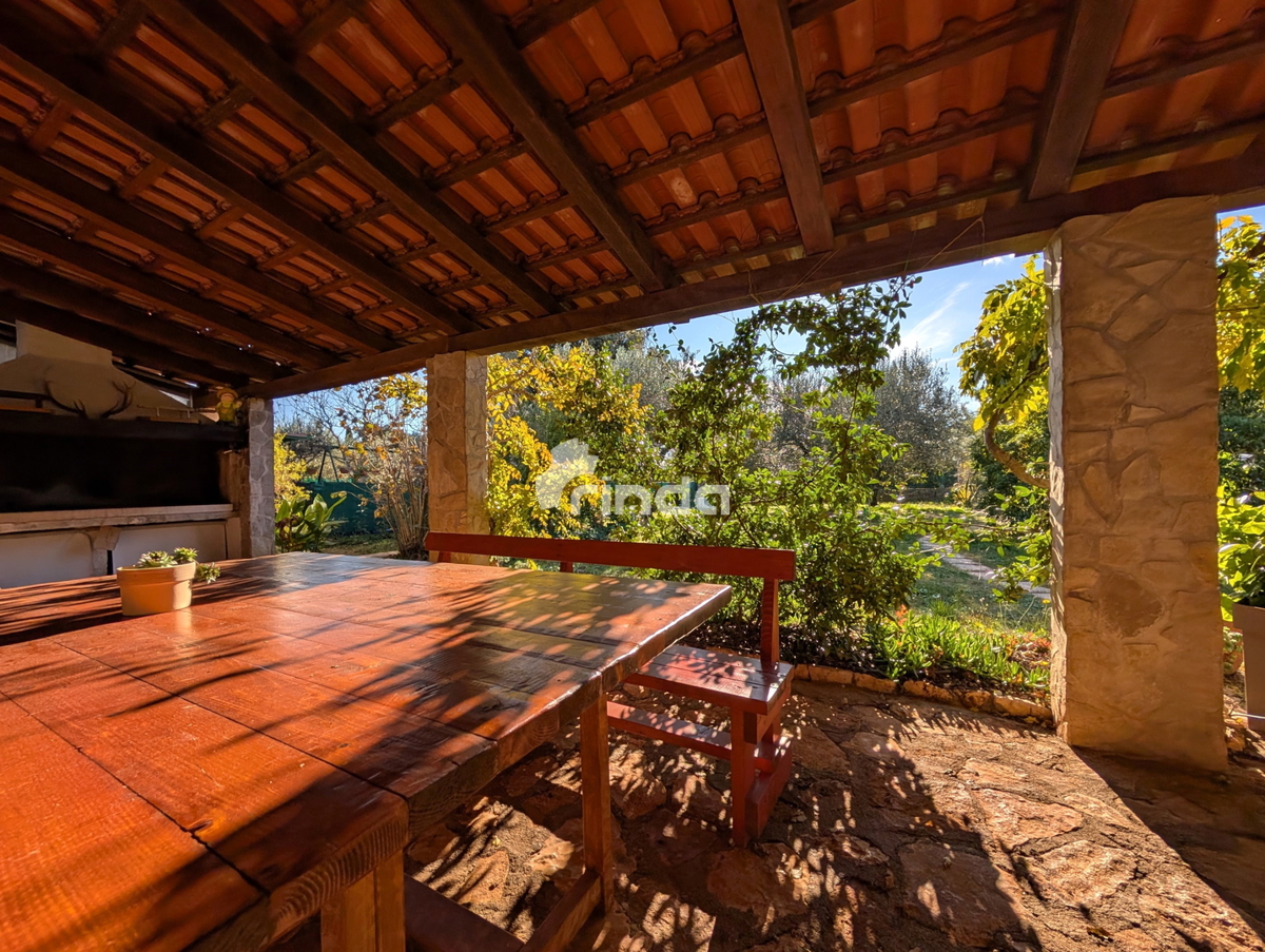 Velika posest na obrobju Rovinja - 125 m2 + (4550 m2)