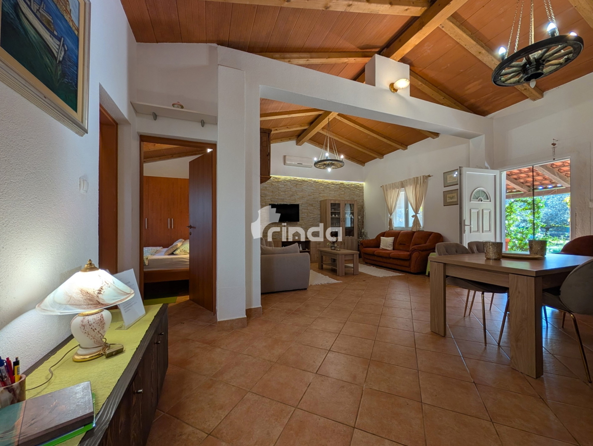 Velika posest na obrobju Rovinja - 125 m2 + (4550 m2)