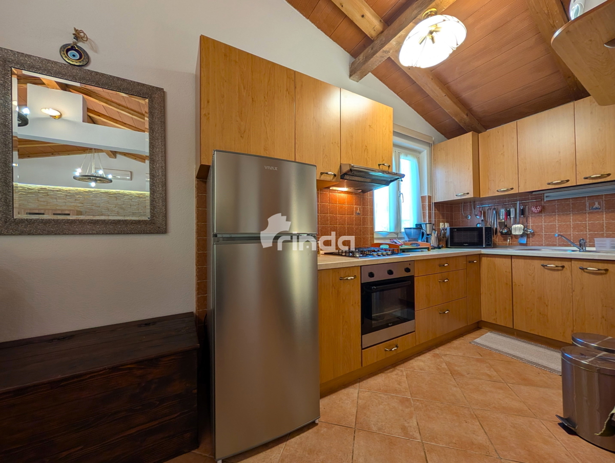 Velika posest na obrobju Rovinja - 125 m2 + (4550 m2)