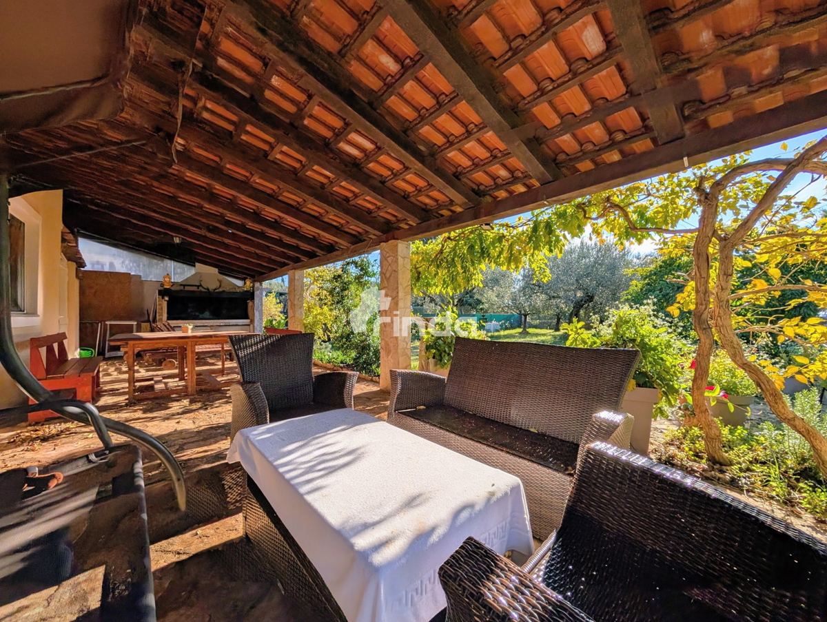 Velika posest na obrobju Rovinja - 125 m2 + (4550 m2)