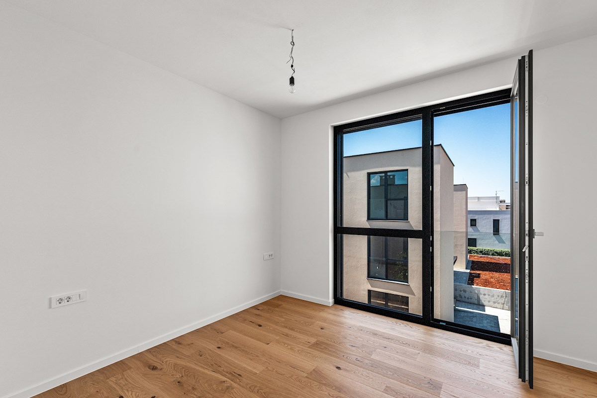 Novigrad – stanovanje s pogledom na morje