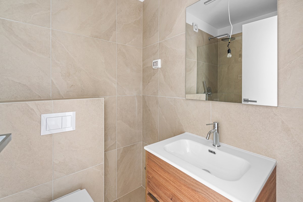 Novigrad, Moderno stanovanje z 2 spalnicama 