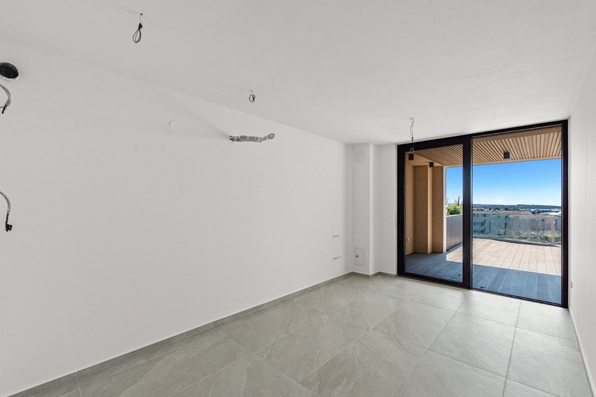 Novigrad, Moderno stanovanje s pogledom na morje