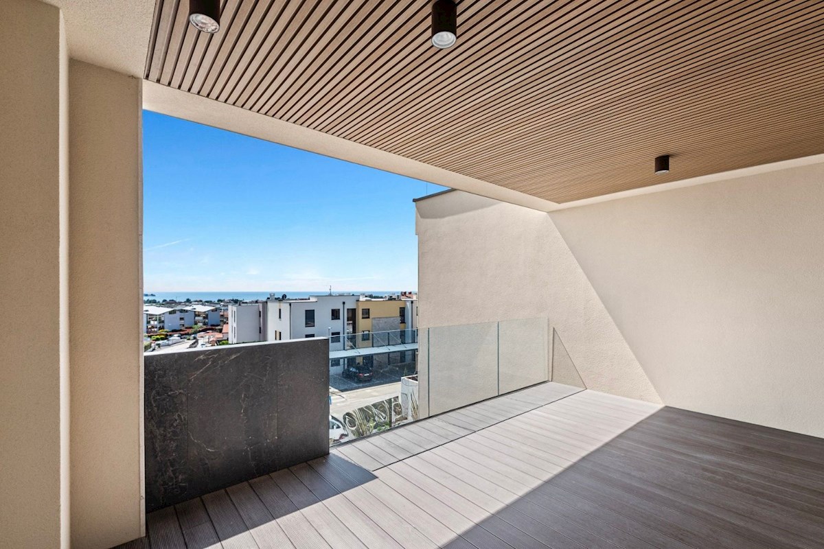 Novigrad, Moderno stanovanje s pogledom na morje