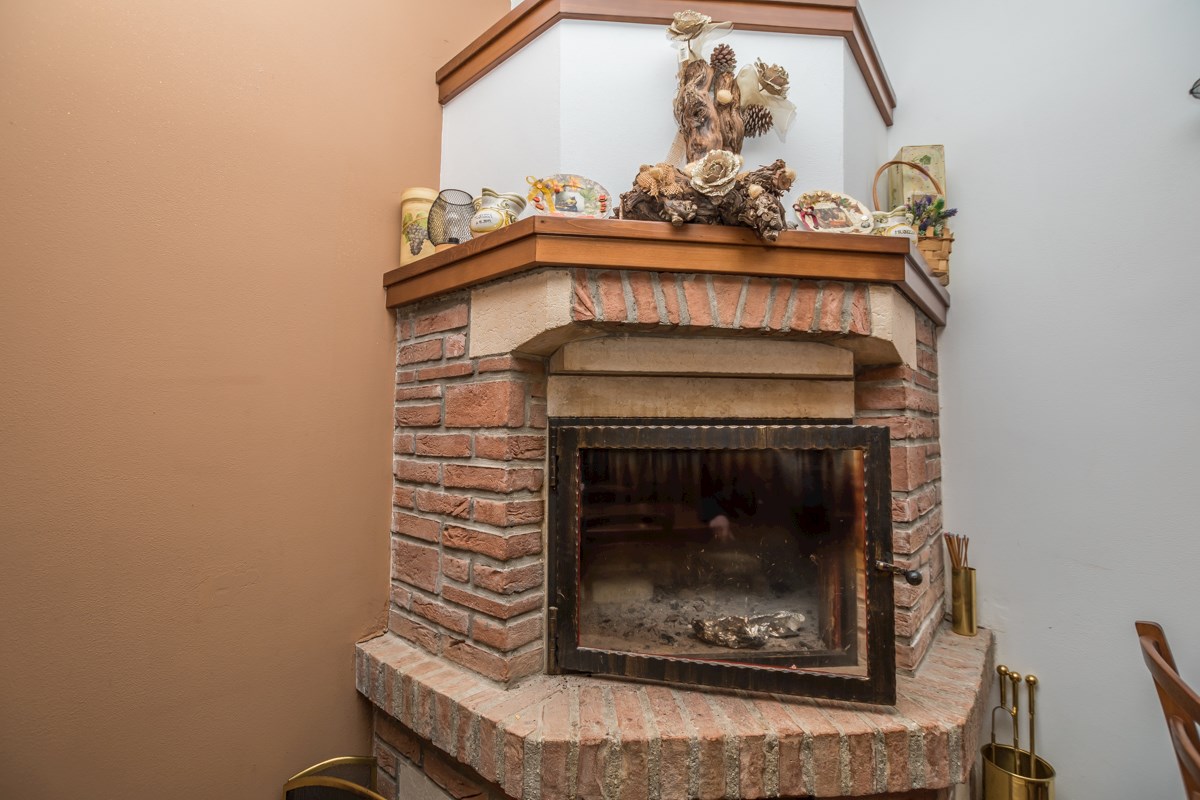 Istra, Poreč, poslovna stavba v bližini Poreča