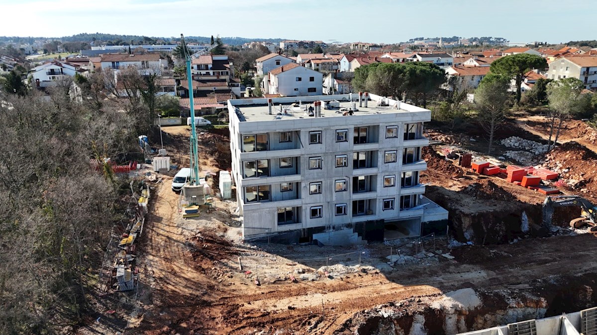 Istra, Poreč – stanovanje v prvem nadstropju v kakovostni novogradnji nedaleč od morja