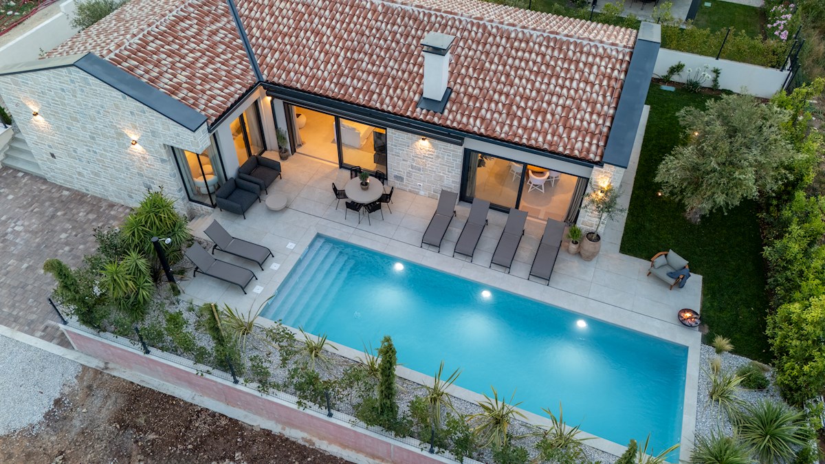 Istra, Tar – Dizajnerska vila na atraktivni lokaciji