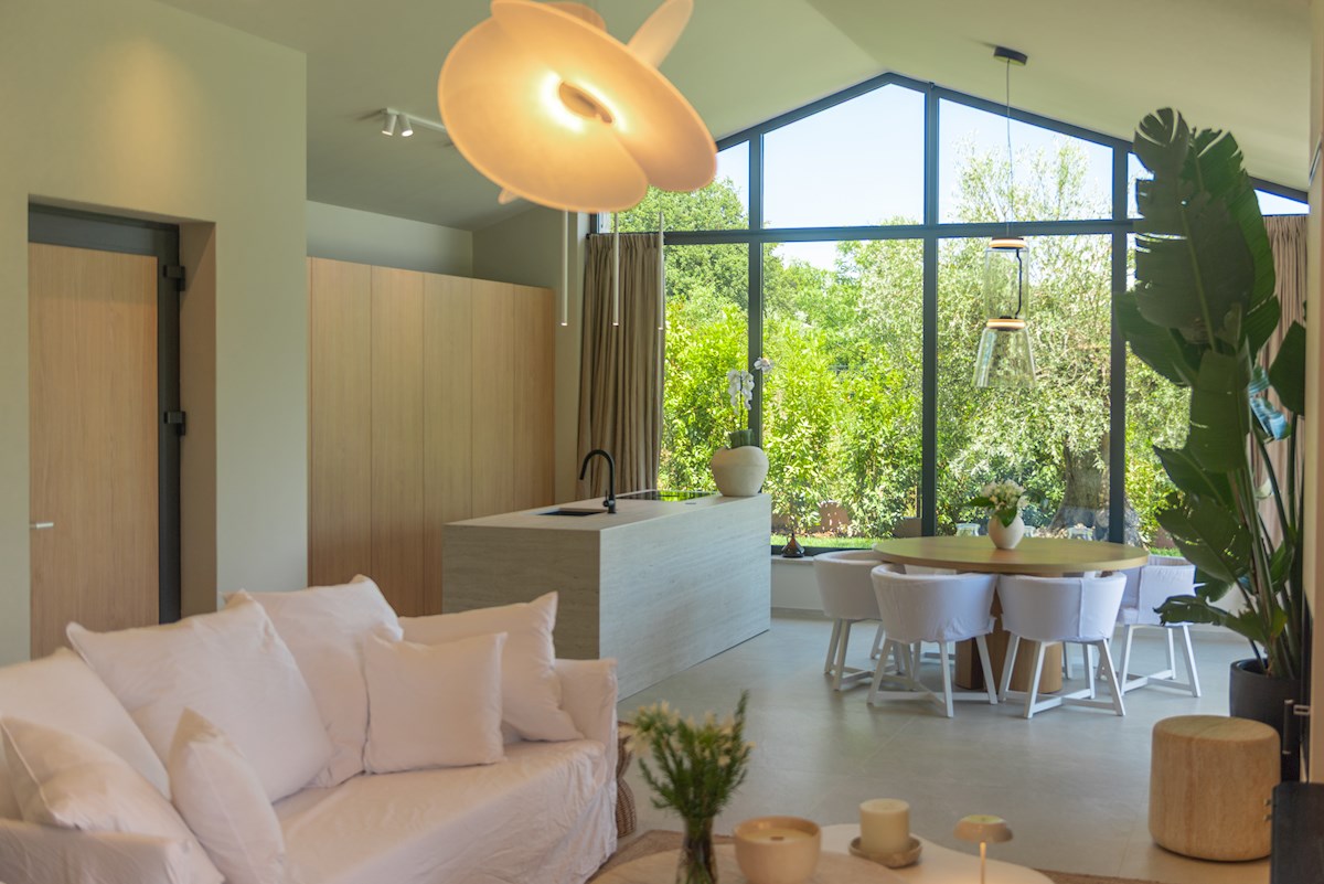 Istra, Tar – Dizajnerska vila na atraktivni lokaciji