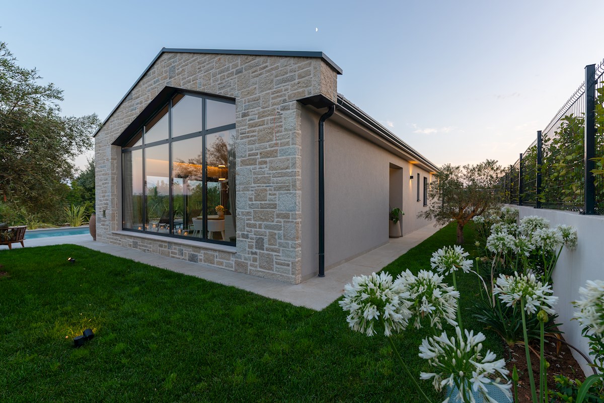 Istra, Tar – Dizajnerska vila na atraktivni lokaciji