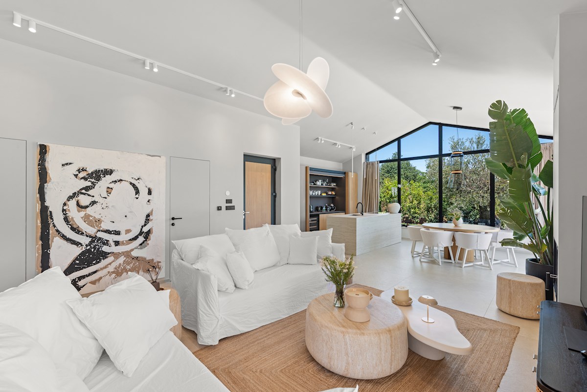 Istra, Tar – Dizajnerska vila na atraktivni lokaciji