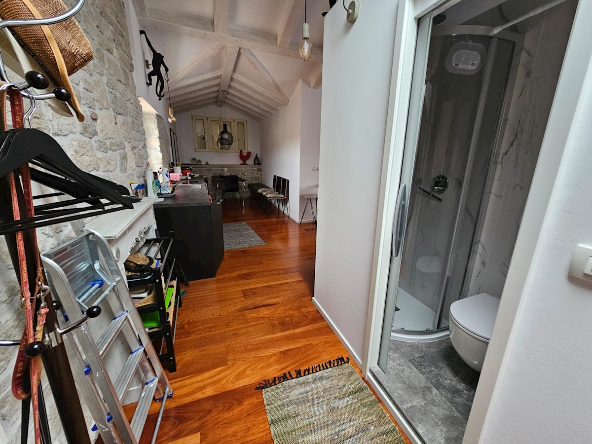 Istra, Rovinj, trije luksuzni apartmaji, prva vrsta do morja