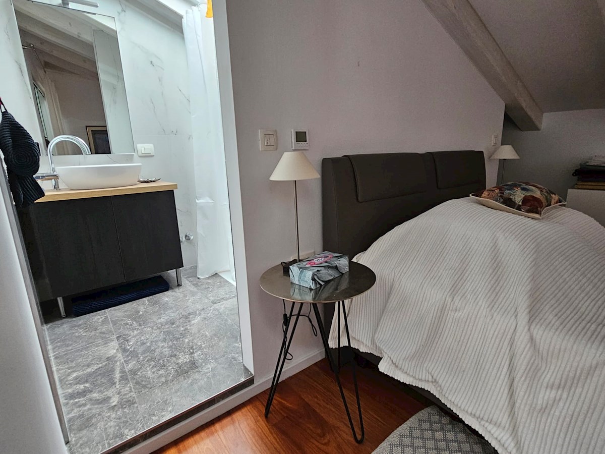 Istra, Rovinj, trije luksuzni apartmaji, prva vrsta do morja