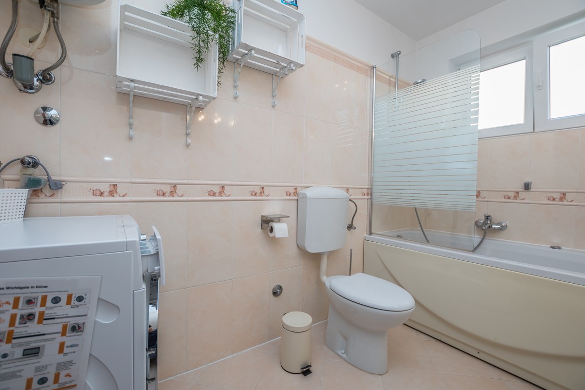 Poreč, Istra, stan s pogledom na more!