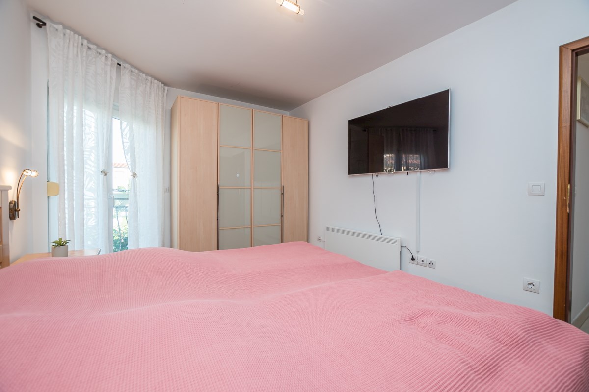 Poreč, Istra, stan s pogledom na more!