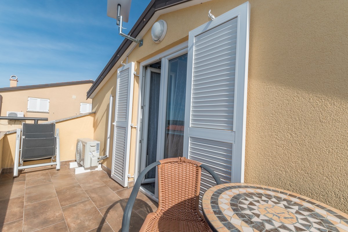 Poreč, Istra, stan s pogledom na more!