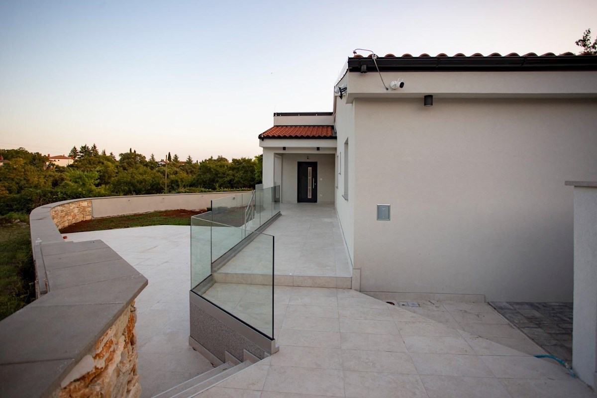 Istra, Rovinj – čudovita vila z bazenom, obdana z naravo