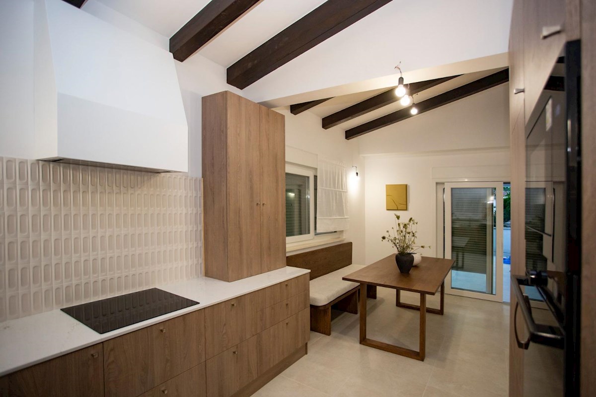 Istra, Rovinj – čudovita vila z bazenom, obdana z naravo