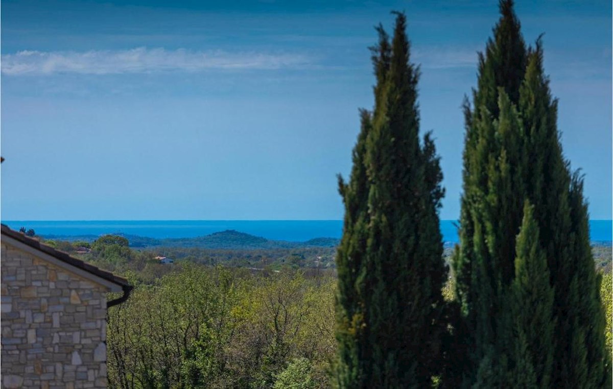 Višnjan, Istra, kamnita vila s pogledom na morje!