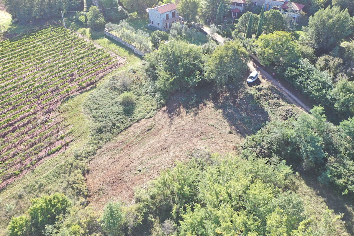 Istra, Poreč, gradbeno zemljišče v okolici Poreča