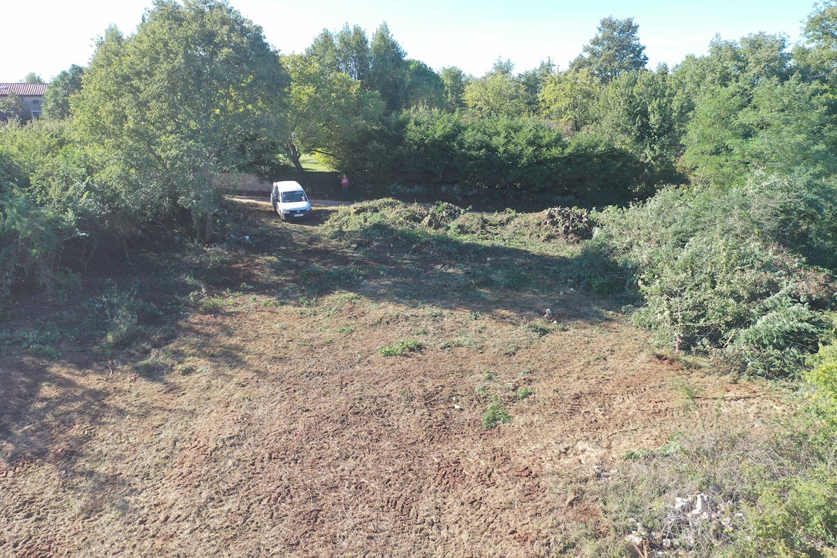 Istra, Poreč, gradbeno zemljišče v okolici Poreča