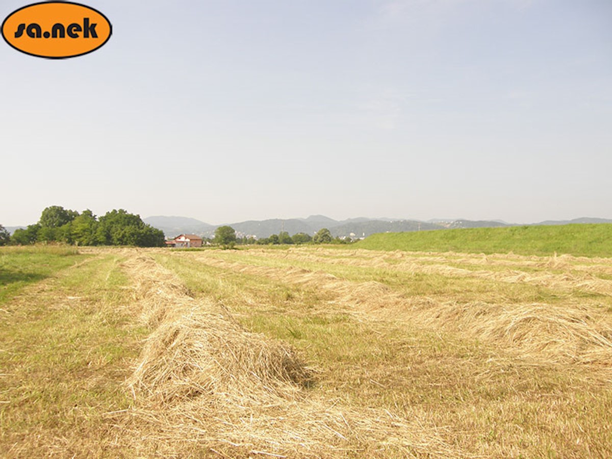Polkmetijsko zemljišče v Celinah - Samobor