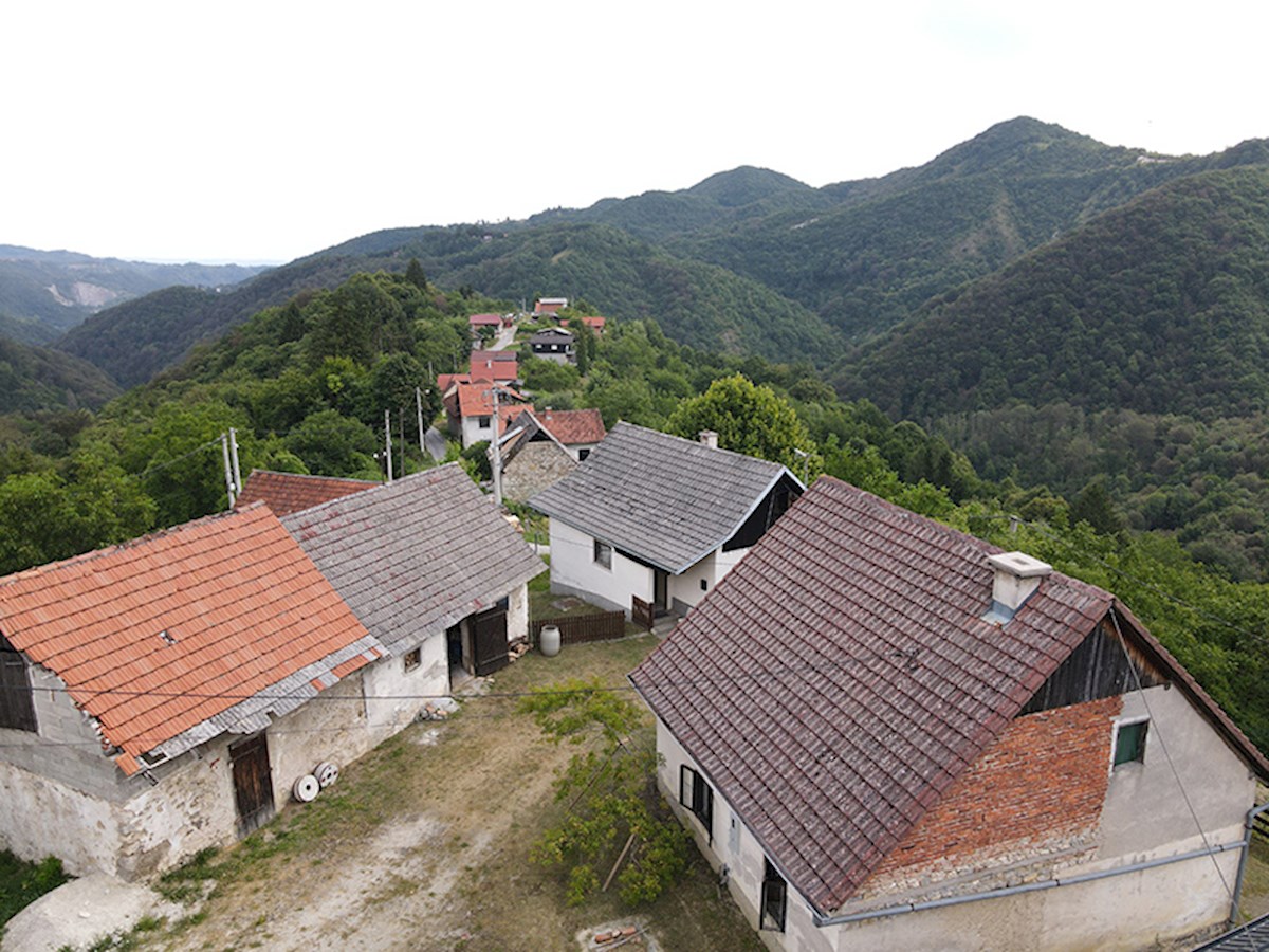 Tri objekti v Velikem Lipovcu - Samobor