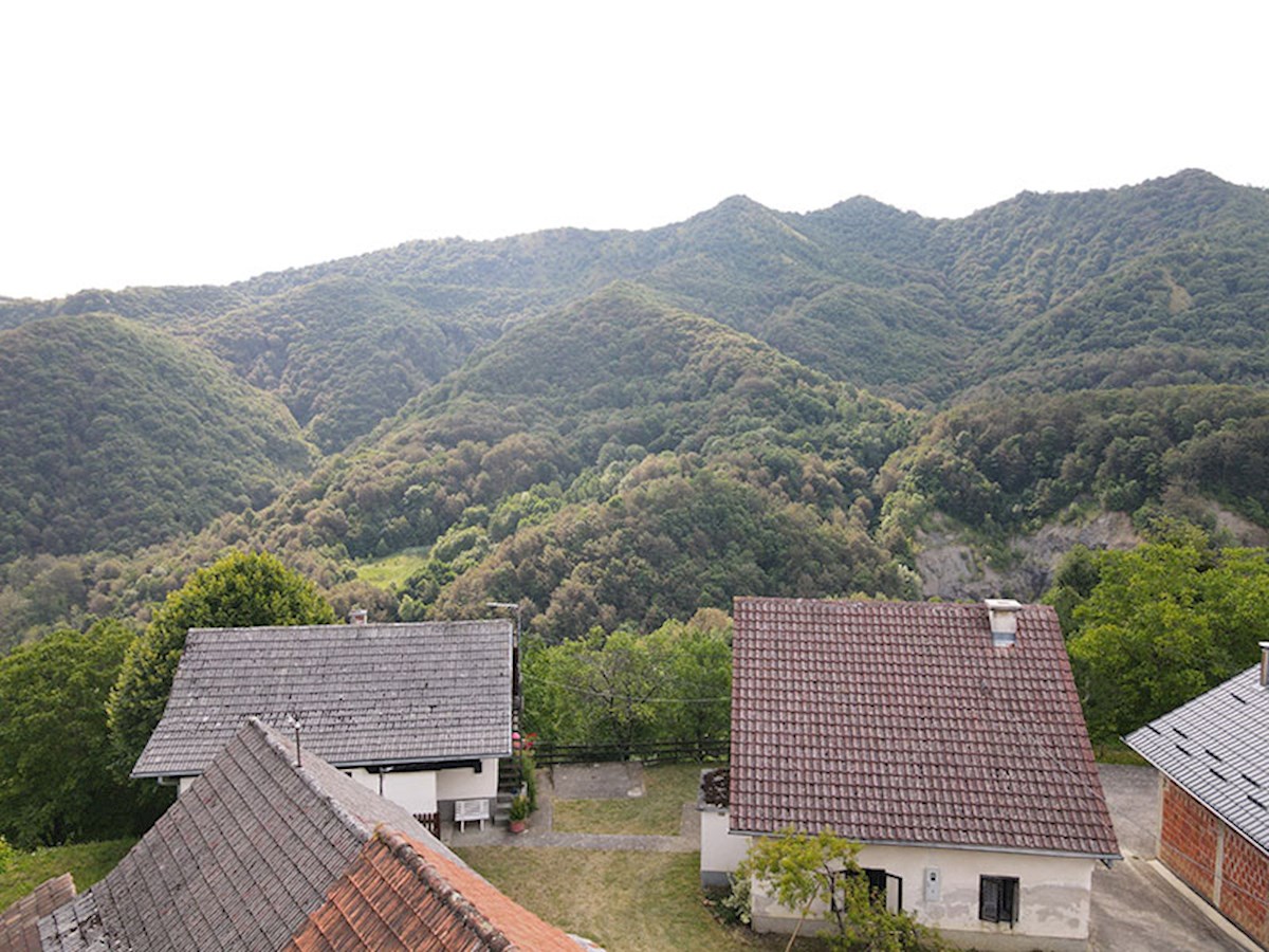 Tri objekti v Velikem Lipovcu - Samobor