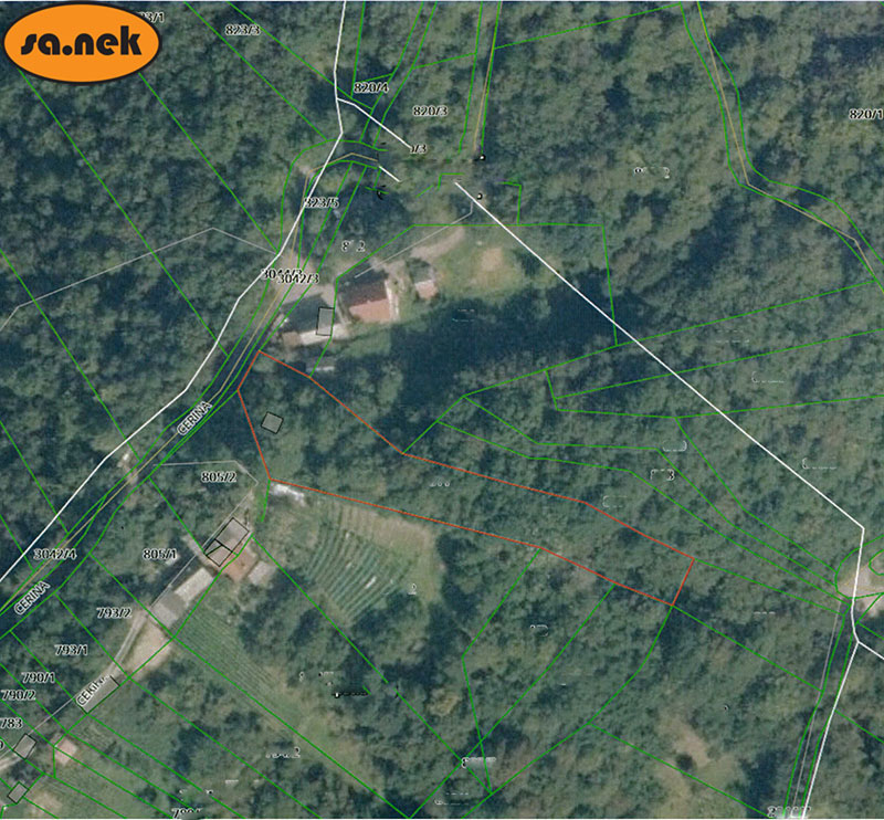 Zemljišče v Cerini