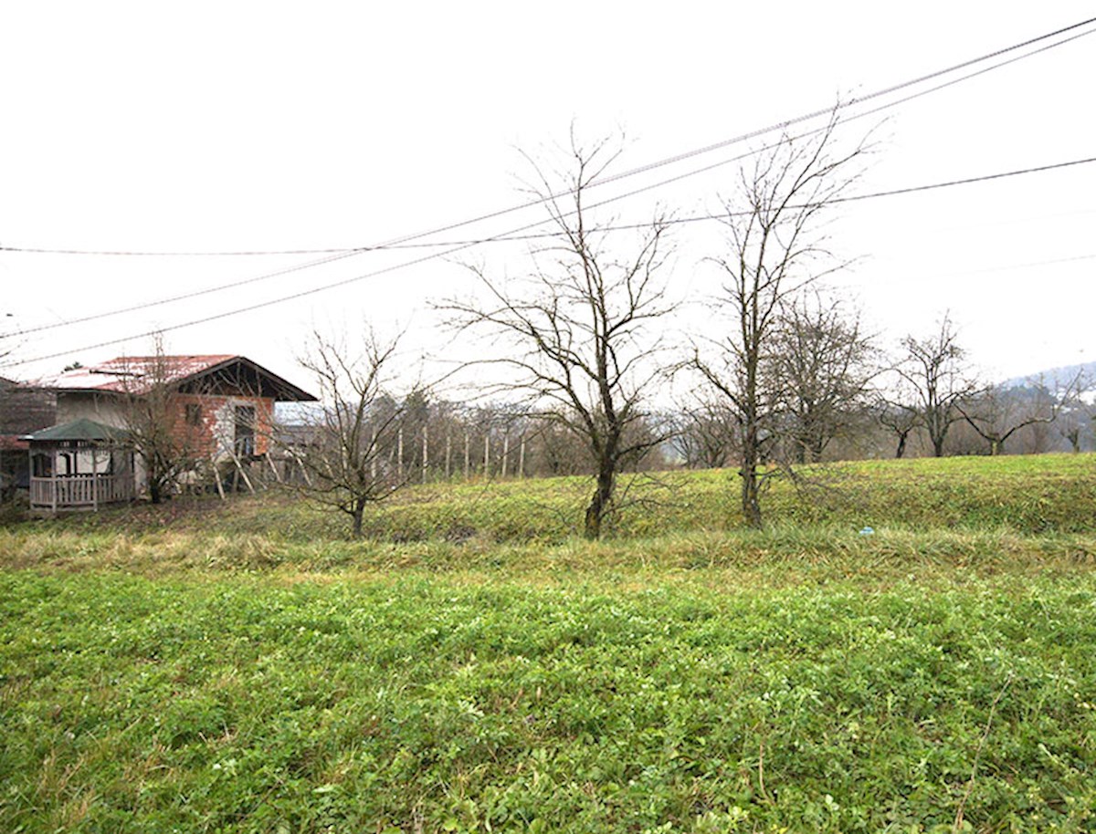 Zemljišče v Mali Rakovici - Samobor