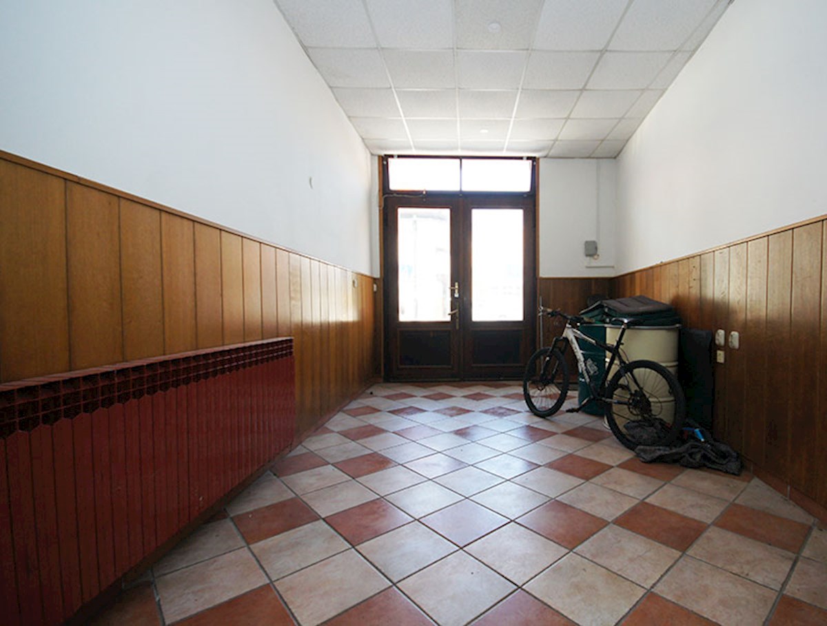 Poslovno stanovanjski objekt v središču Samobora