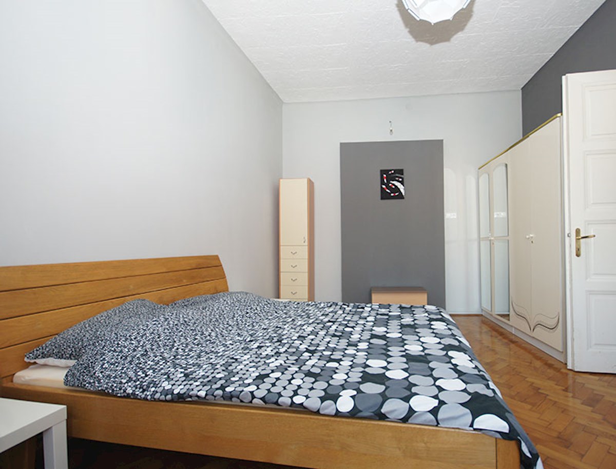 Poslovno stanovanjski objekt v središču Samobora