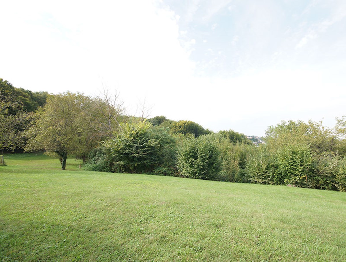 Zemljišče v Mali Rakovici - Samobor