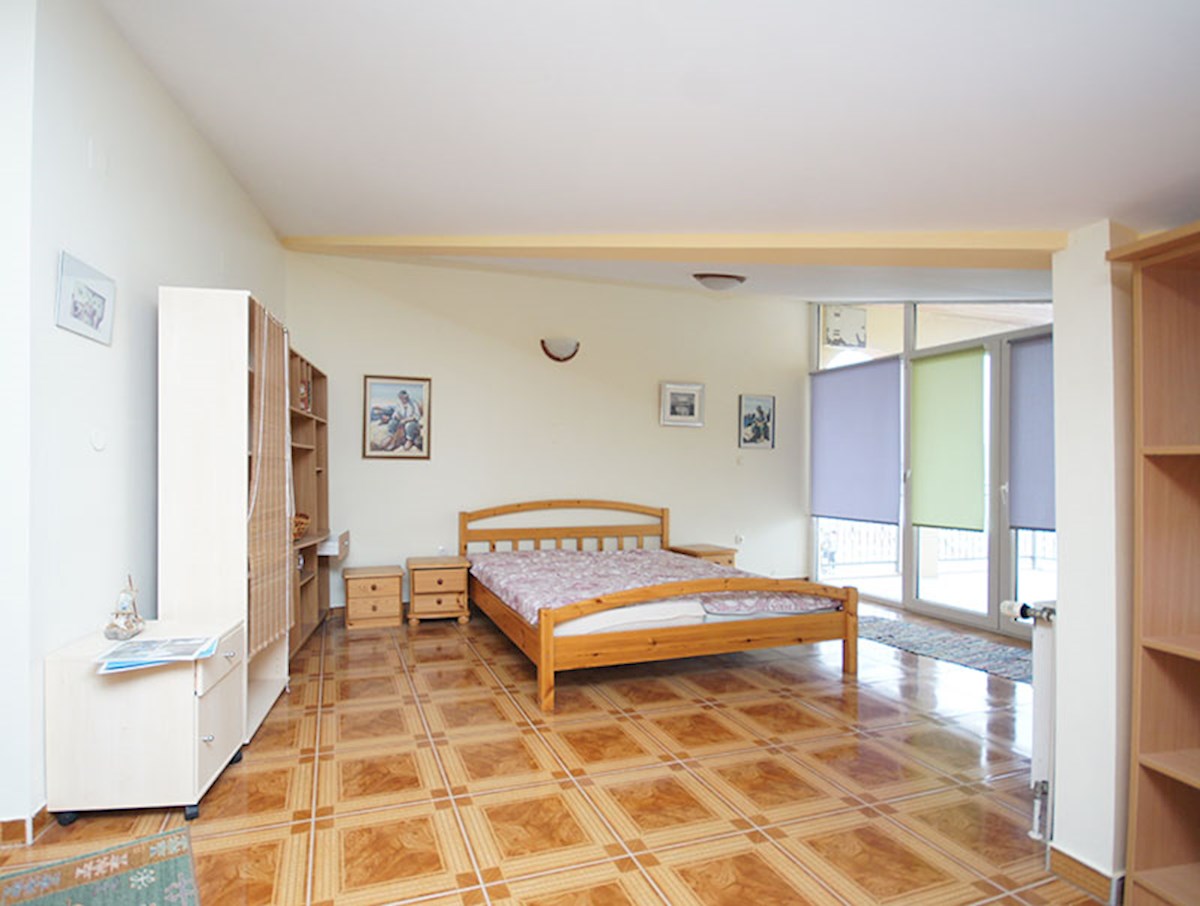 Turistični objekt s šestimi apartmaji - Komarna (Dubrovačko-neretvanska županija)