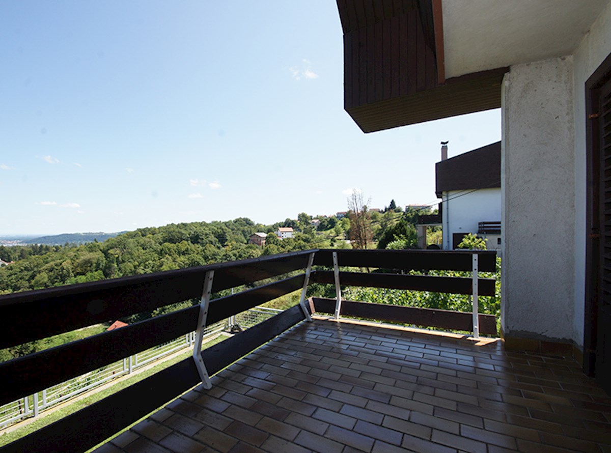 Hiša s čudovitim razgledom