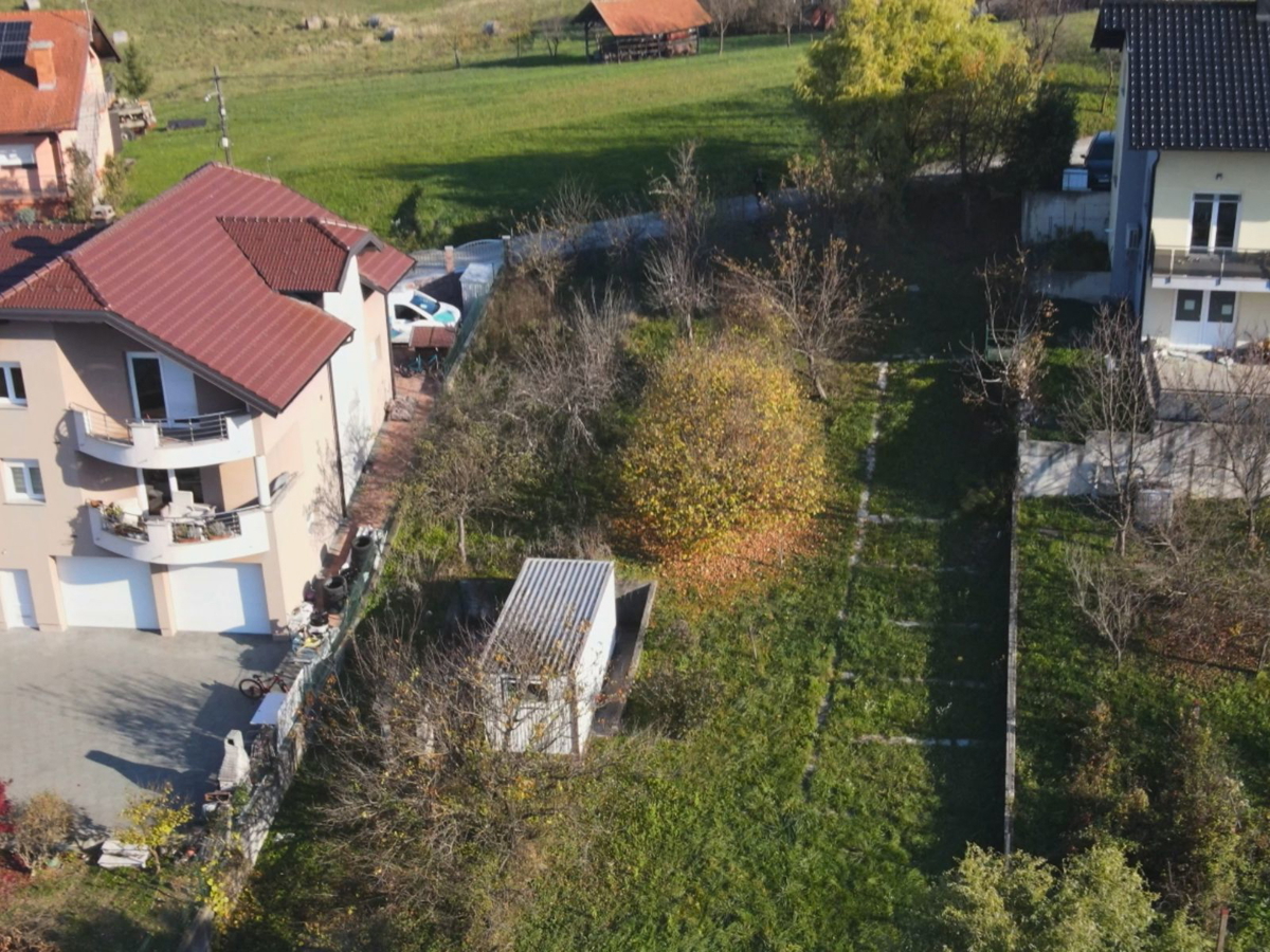 Gradbeno zemljišče v Kladju