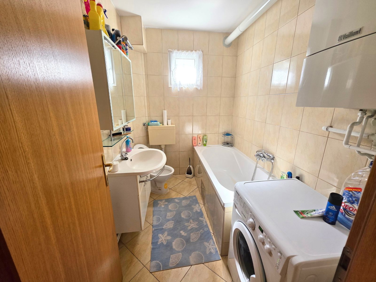 Družinska hiša na odlični lokaciji v Samoboru