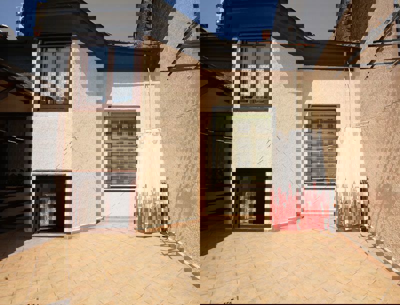 Poslovno stanovanjski objekt v središču Samobora