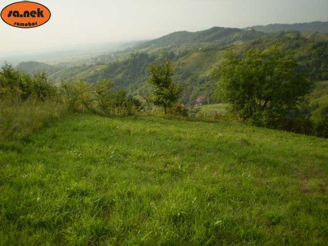 Kmetijsko zemljišče na Svetonedeljskem Bregu