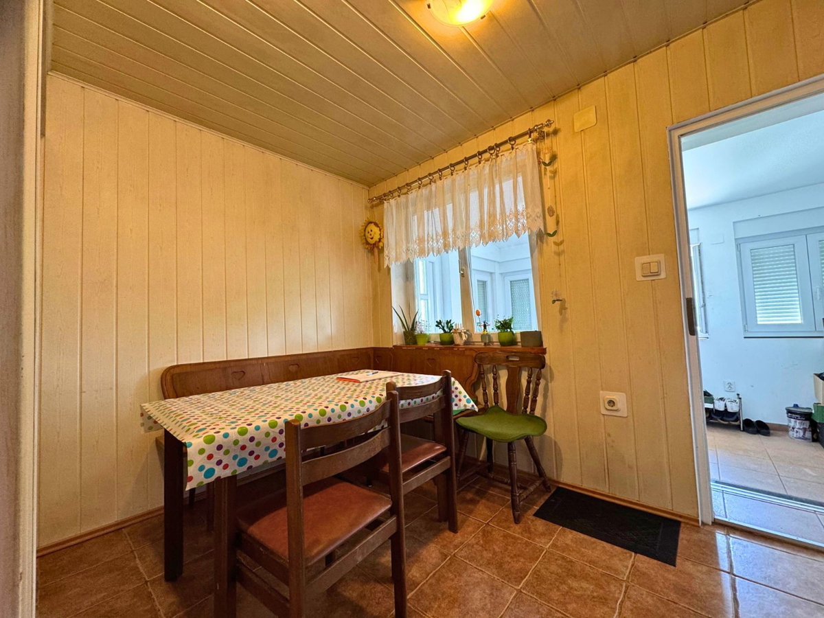 Hiša na Anindolu s čudovitim razgledom