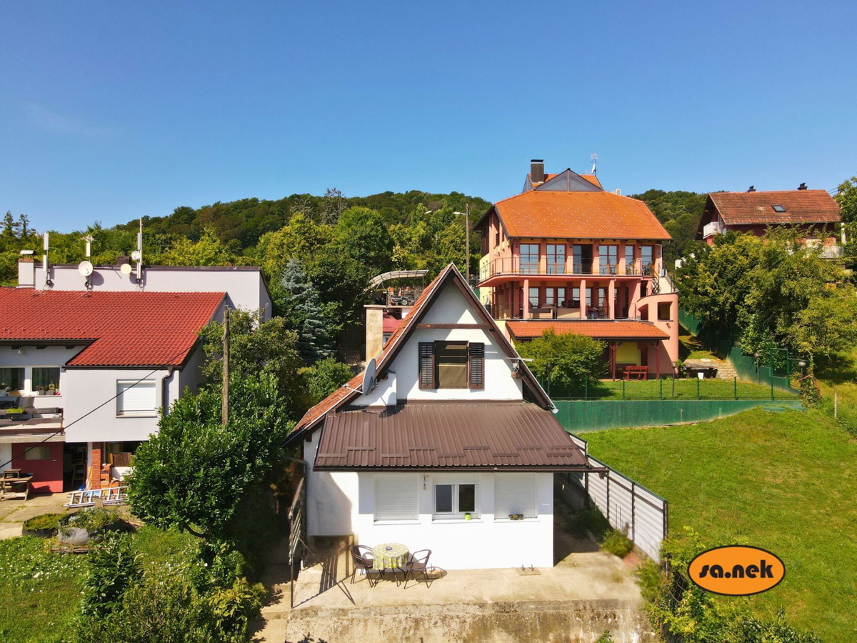 Hiša na Anindolu s čudovitim razgledom