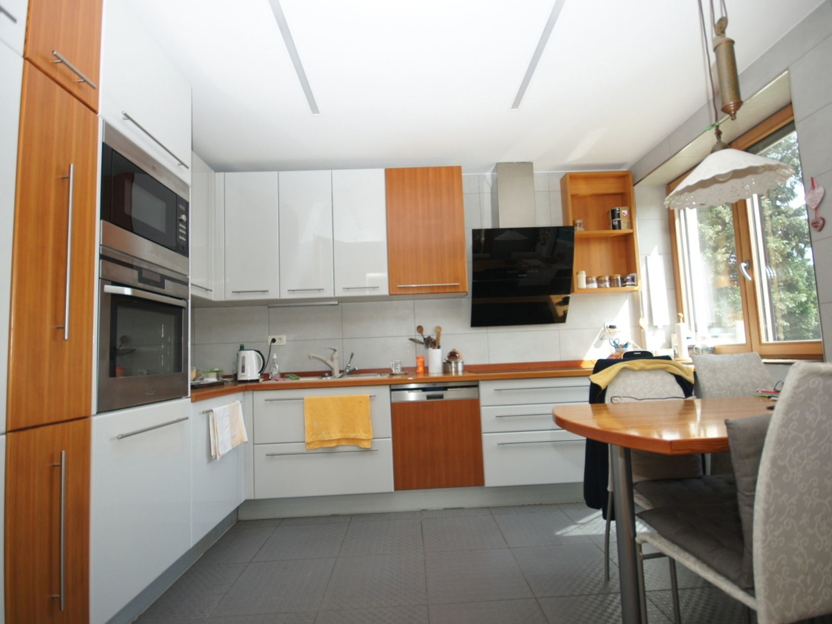 Luksuzna družinska hiša v Samoboru