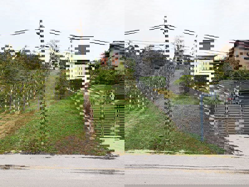 Zemljišče v Mali Rakovici - Samobor