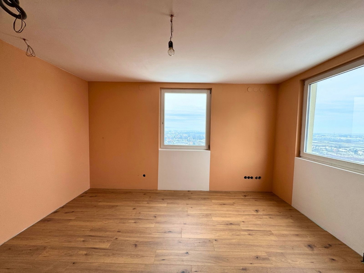 Hiša z dvema apartmajema v Sveti Nedelji