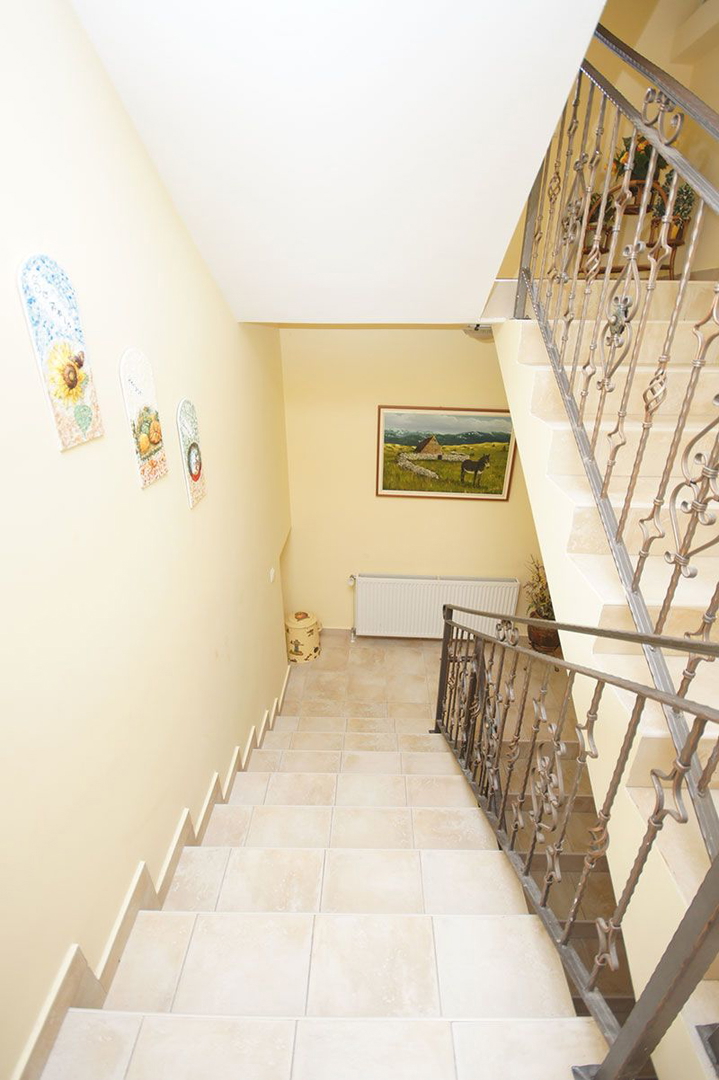 Turistični objekt s šestimi apartmaji - Komarna (Dubrovačko-neretvanska županija)