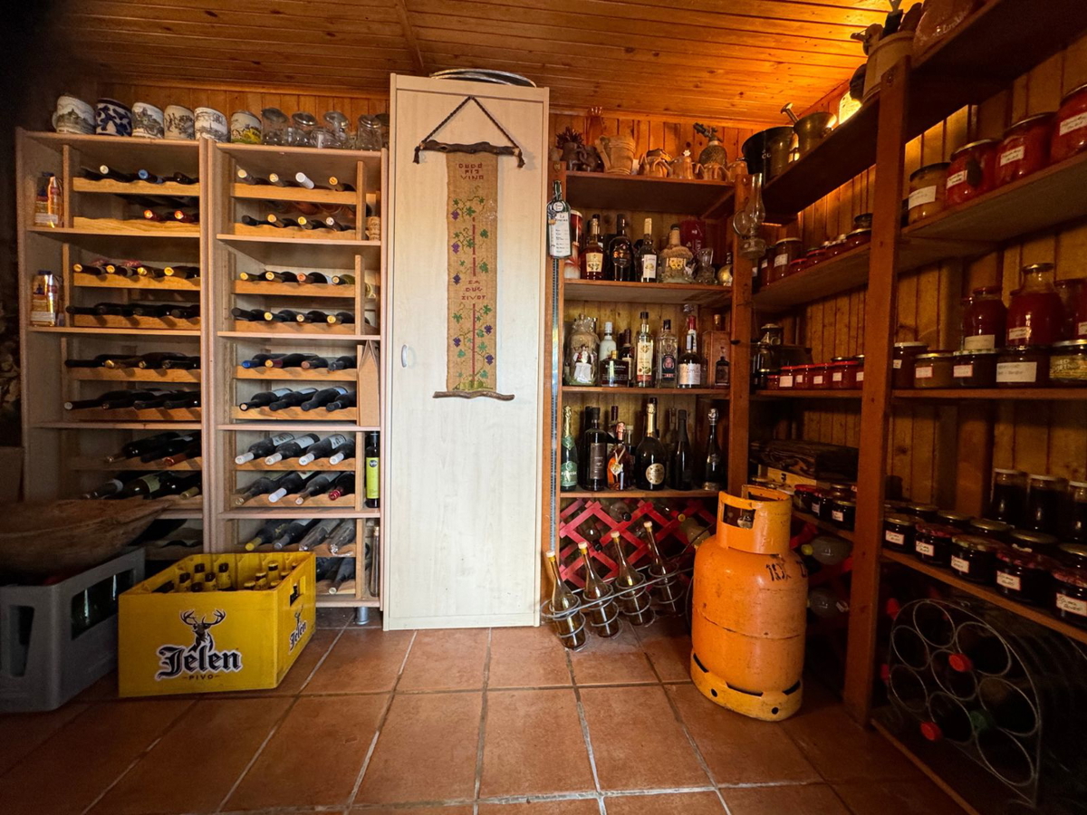 Družinska hiša na Anindolu