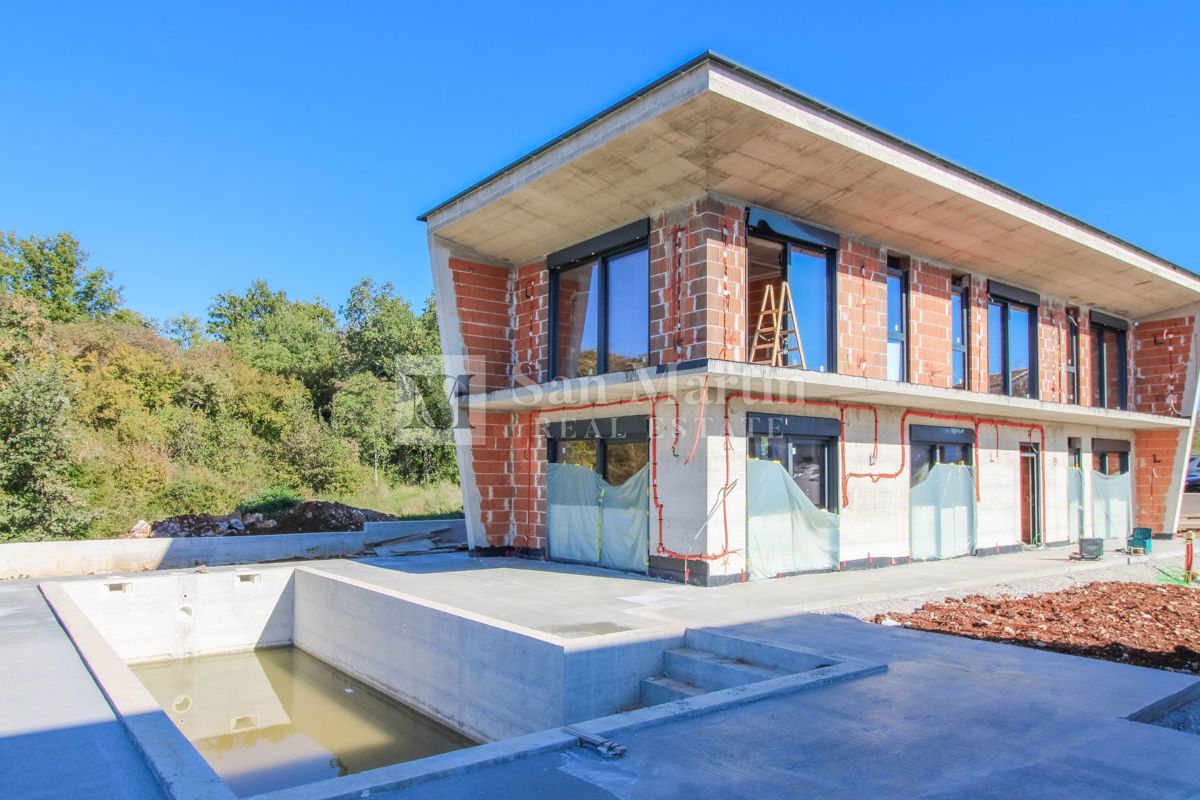 OKOLICA POREČA - Luksuzna hiša z bazenom